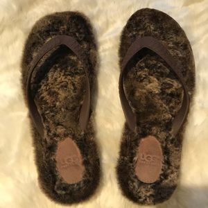 Ugg flip flops brand new